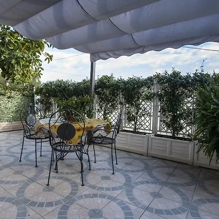 شقة Villino Pietra