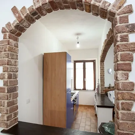 Villino Pietra سان تيودورو